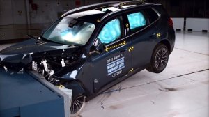 Краш-тест BMW X3 2025