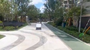 Kokobots S95 универсальный подметально-поломоечный робот. Уборка территории.