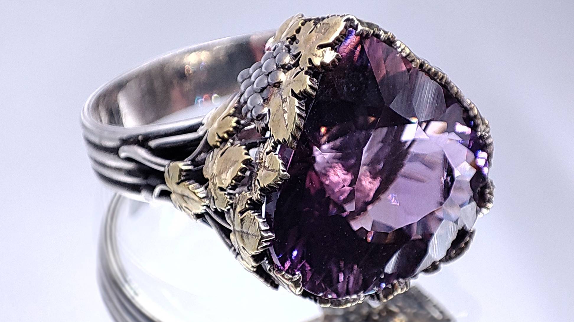 Кольцо «Виноград» с камнем Аметист 11.22 ct. Боливия