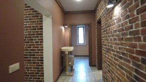 В продаже стильный дом с видом на озеро