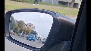 Разворот вне перекрестка с прилегающей теорритории слева на 4-полосной дороге