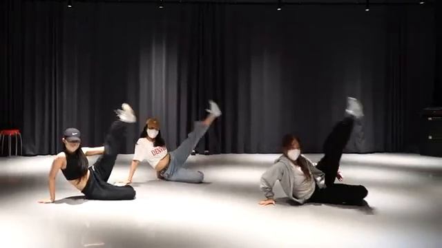 не k-pop mirrored смотреть онлайн