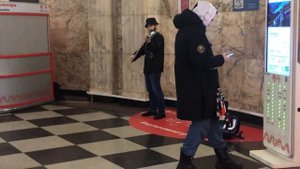 Скрипка сквозь шум метро. Таганская-кольцевая