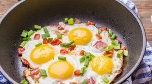 Яйцо жаренное и только