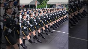 Китайский женский почётный караул начинает подготовку к предстоящему военному параду.