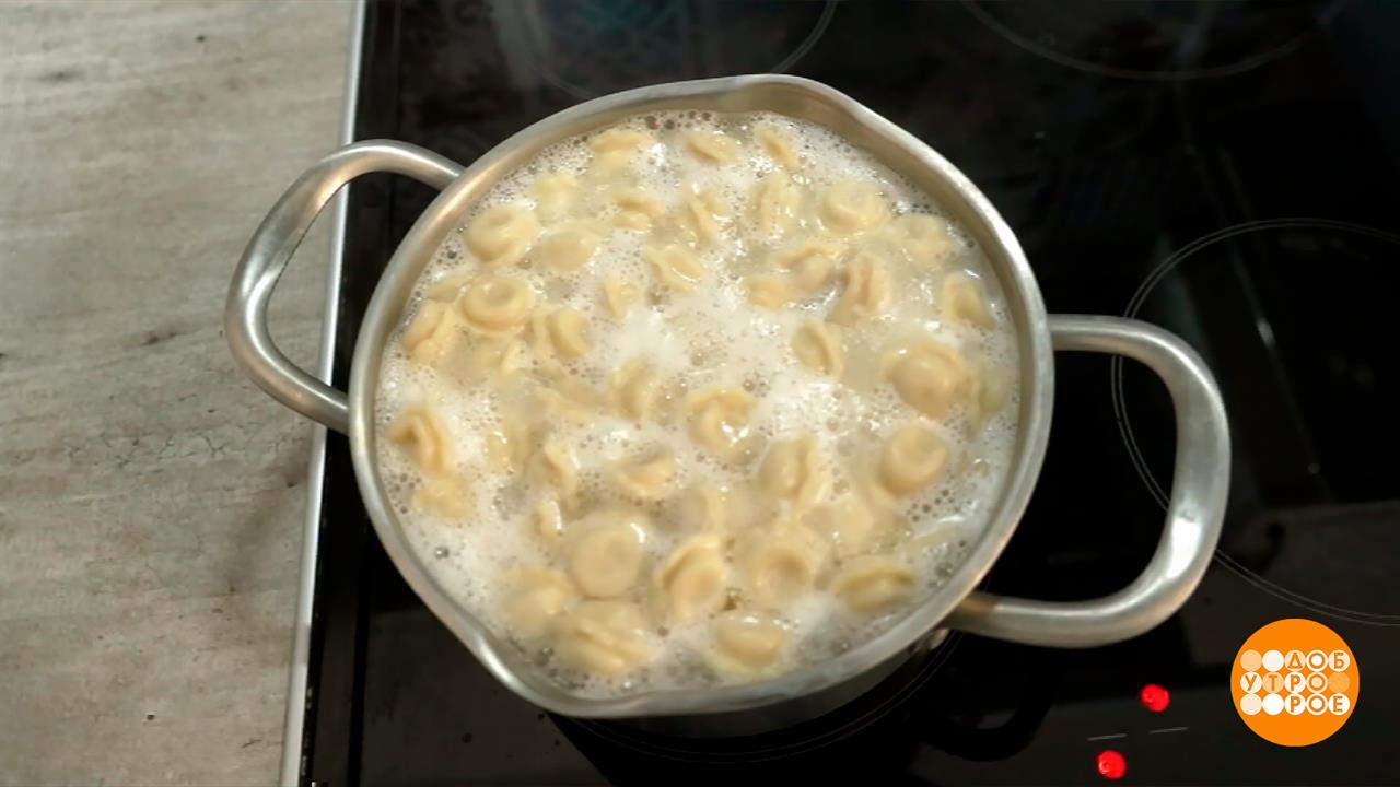 "Детские" пельмени: а что в них детского? Доброе утро. Фрагмент выпуска от 28.08.2025