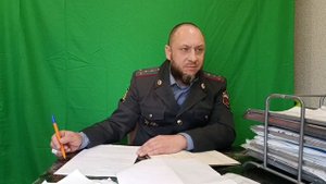 Актёр Александр Мамонт, мент