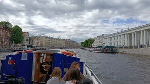 Прогулка по каналам Санкт-Петербурга.