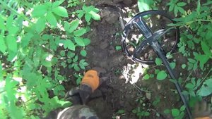Коп в лесу возле старинной церкви!