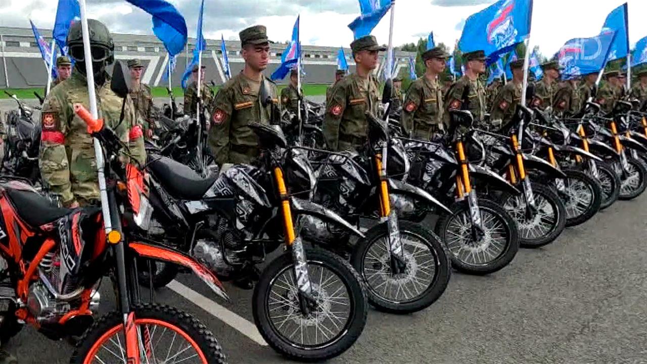 Рекордное количество внедорожных мотоциклов передали бойцам "Единая Россия" и Ветераны СВО и КТО.