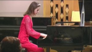 Людвиг ван Бетховен Соната №27, исполняет Арис (Лариса Устьянцева)