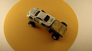 ЭВАКУАТОР ИЗ ДЕРЕВА С СПОРТКАРОМ