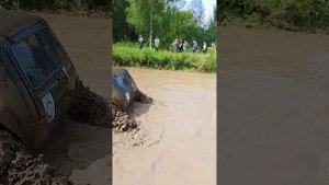 Гонки Титанов, первые пошли