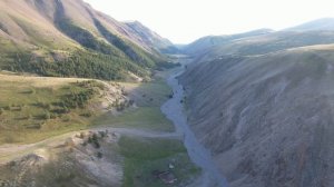 Вид на ущелье реки Табожок. Кош-Агачский район. Республика Алтай.