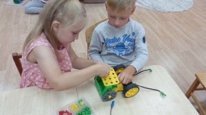 Юные конструкторы