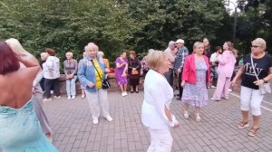 Летящей походкой....... 23.08.25 Гомель парк Луначарского 🥰💫