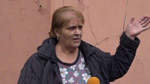 Запущенные дворы, трещины в стенах домов: так живут на улице Грибоедова