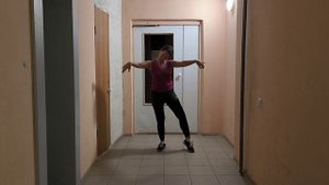 Баланс в завершении дня на лестничной площадке.