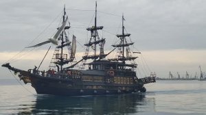 пиратский корабль