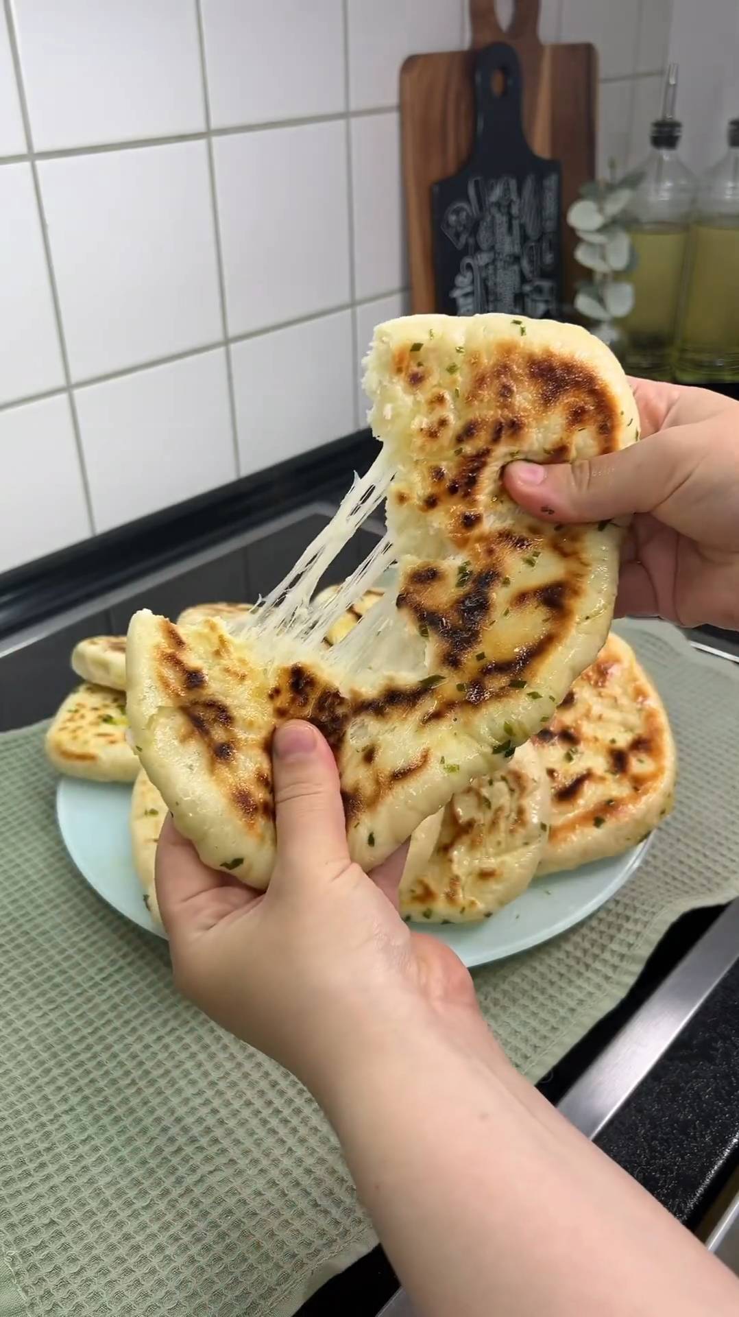 Лепешки с сыром смотреть онлайн