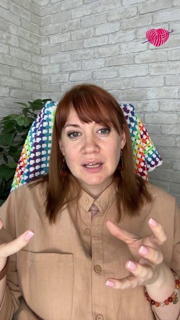 Спасаем плед: мотивы получились разные #вязаниекрючком #школавязания #иринаневзорова #вязание смотреть онлайн