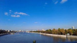 🌉 Прогулка по Андреевскому мосту 🚶♂️ Москва в отражениях реки и панорамы столицы
