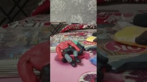 лепим титана спикермена 2.0 из пластилина