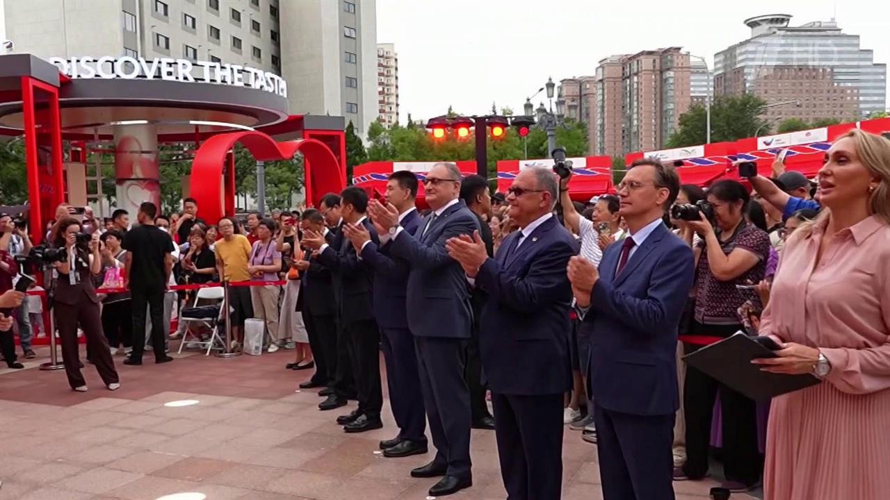 На ярмарке "Сделано в России" в Пекине представлена продукция более 40 компаний