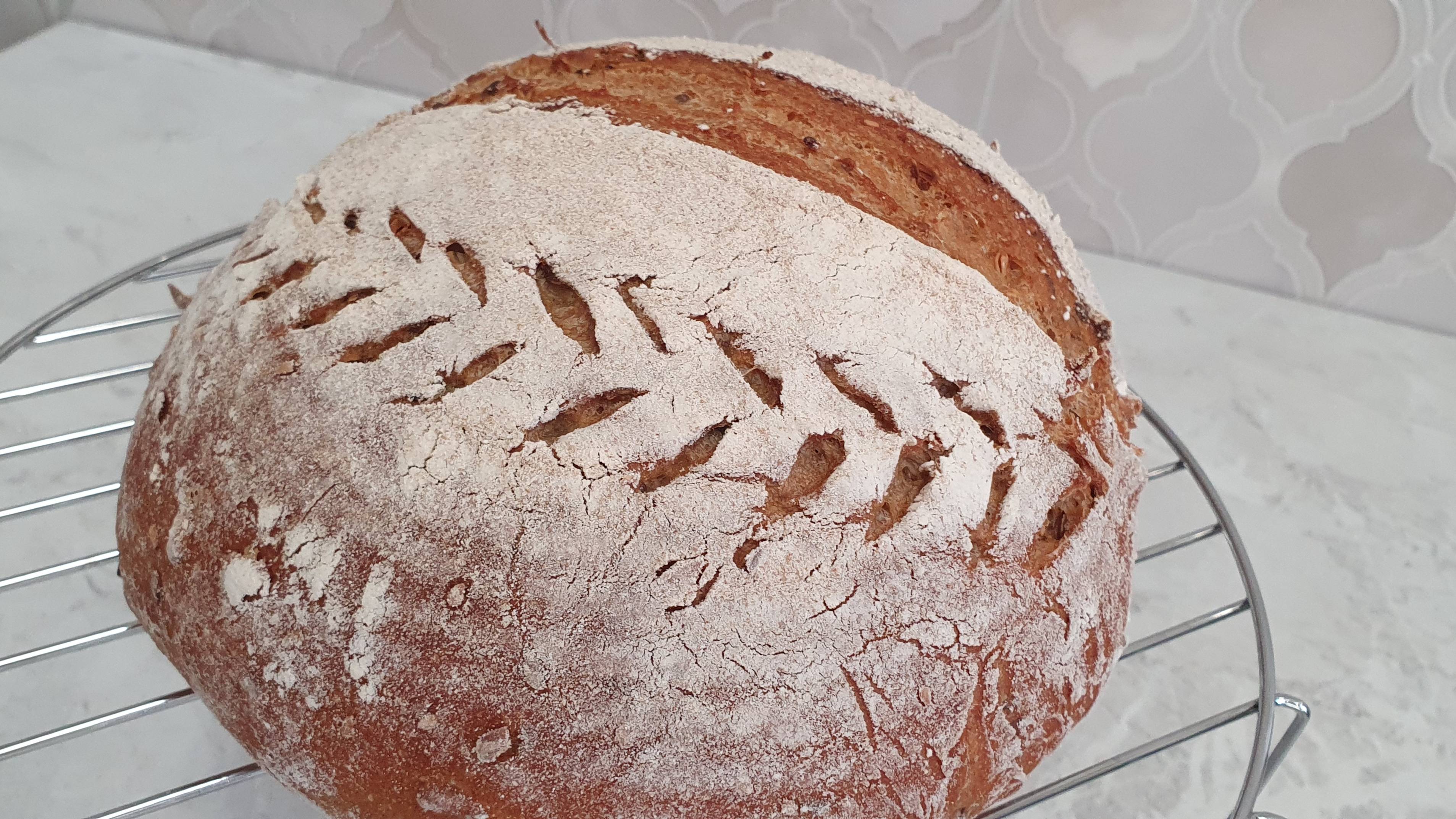 Домашний хлеб – самый ароматный, магазинному с ним не сравниться. смотреть онлайн