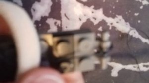 как зделать веб шутер из лего 
2 часть