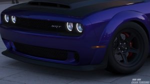 "Dodge chelenger SRT" Очень зрелищная гонка.