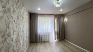 Двухкомнатная / Владимира Горячева 6а /