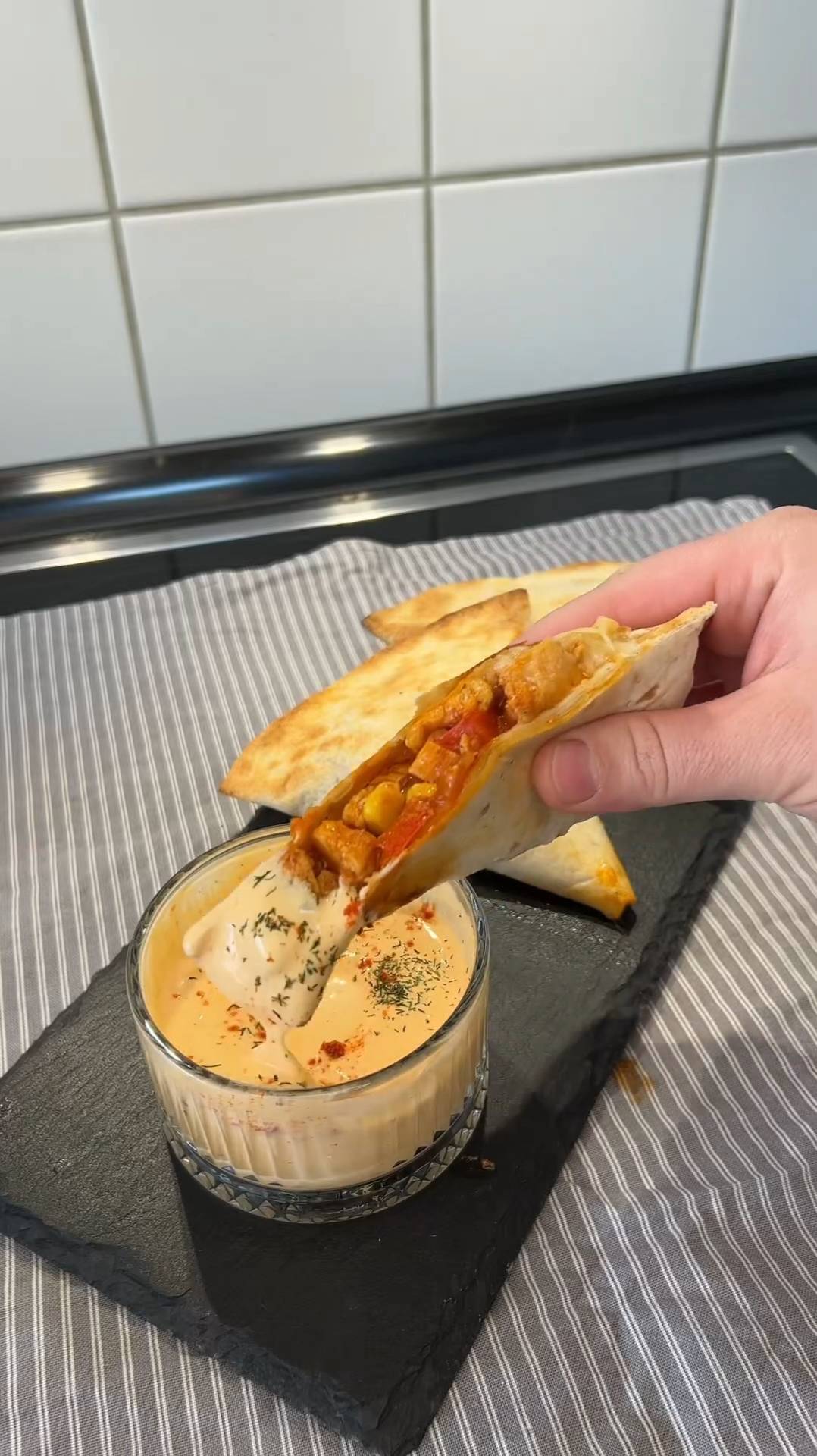 Тако с соусом смотреть онлайн