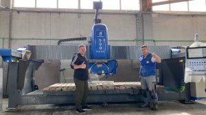 Мостовой 5-осевой режущий центр  #cnc #камнеобработка #обработкагранита #резкакамня