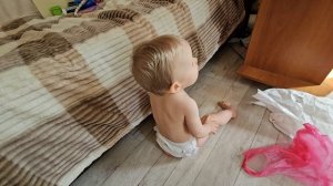 Научил спускаться с кроватки дочку! 🤸♀️👶 #Дочка #Кроватка #Умение