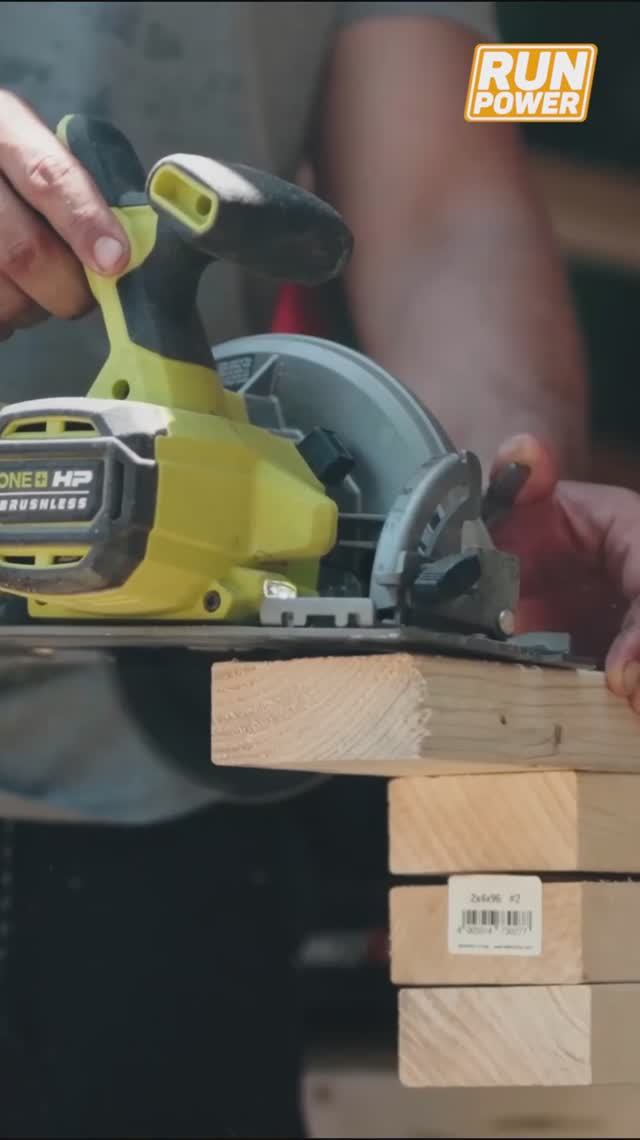 Pecron E1000LFP заряжает ВСЁ: от пилы до смартфона! смотреть онлайн