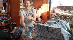 На репетиции в школе.Собираем сумки,готовимся к переезду.