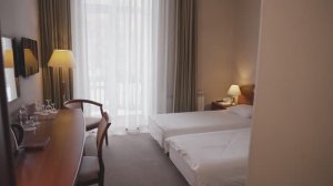 HELIOPARK Residence. Номер категории Стандарт с двумя кроватями с балконом.