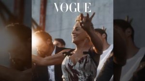 Шэрон Стоун продолжает раздавать стиль