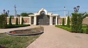 Отделка дома в Краснодаре - часть 1 (фасад дома и участок). Компания Арт Строй Дизайн.