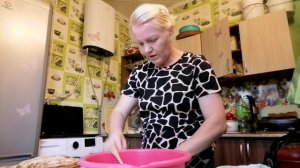 Разговор на щепетильную тему. Блинчики с начинкой. Выкопали картошку. Пирог с яблоком и брусникой.