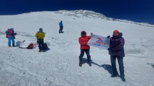 Группа Клуба 7 Вершин «Отважные Санкюлоты»  на склонах Эльбруса, заключительный выход