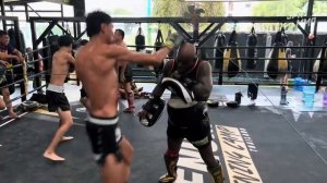 Что_Ты_Такое_Новый_Убийца_в_Муай_Тай_Набиль_Анан