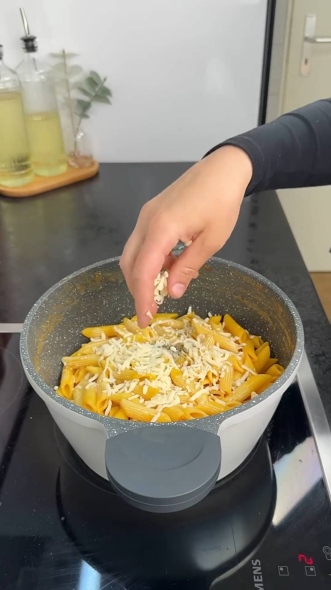 Макароны со сливками и сыром смотреть онлайн