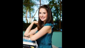 Элисон Бри ( Alison Brie )