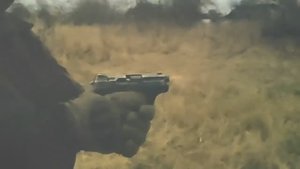 Выстрел Stalker M-906 красным slow mo