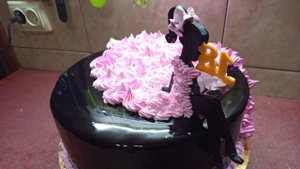 Сборка торта из оставшихся продуктов для других тортов