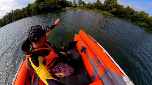 Самый слабый электромотор на лодке 420 см - сколько разгонит? смотреть онлайн