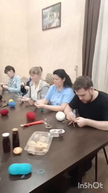 Мандалы, большая группа на зимнем фестивале.