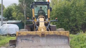 (28.08.2025) Городские власти по решению суда отгрейдировали улицу в микрорайоне Победа